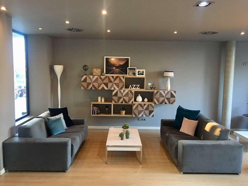Azz Valencia Tactica Hotel Paterna Einrichtungen foto